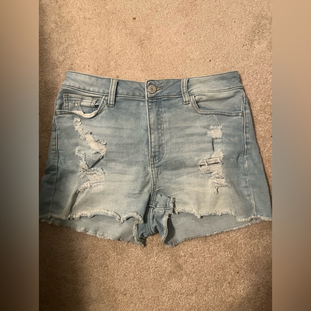 womens ripped jean shorts
